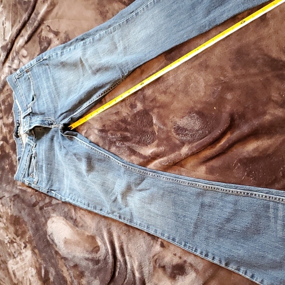 Levi Jeans - Picture 5 of 9